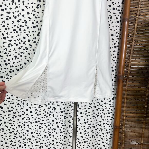 Tuckernuck | Victoria White Active Mesh Plus Size Pleated Active Tennis Dress - Picture 4 of 12